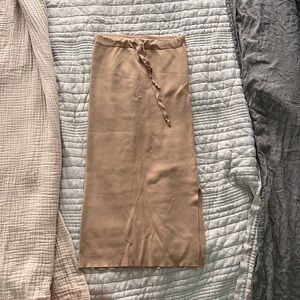 Legoe Heritage Elegant Tan Midi Skirt